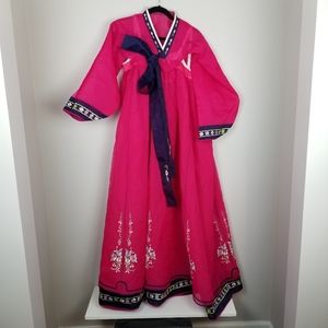 womans traditional hanbok korea dress